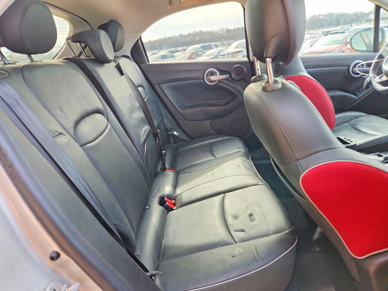 2017 FIAT 500X LOUNGE photo 10