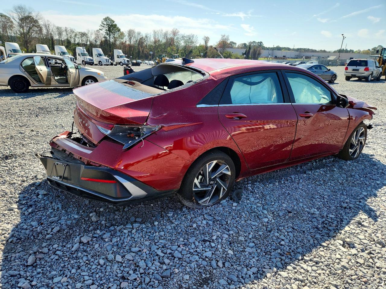 2024 HYUNDAI ELANTRA SEL photo 5