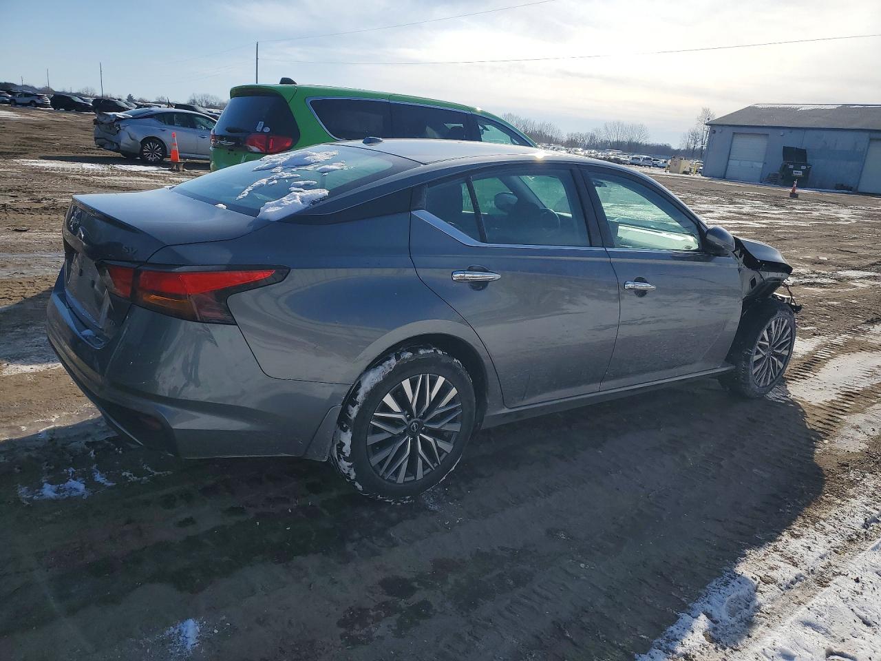 2024 NISSAN ALTIMA 2.5 SV photo 3