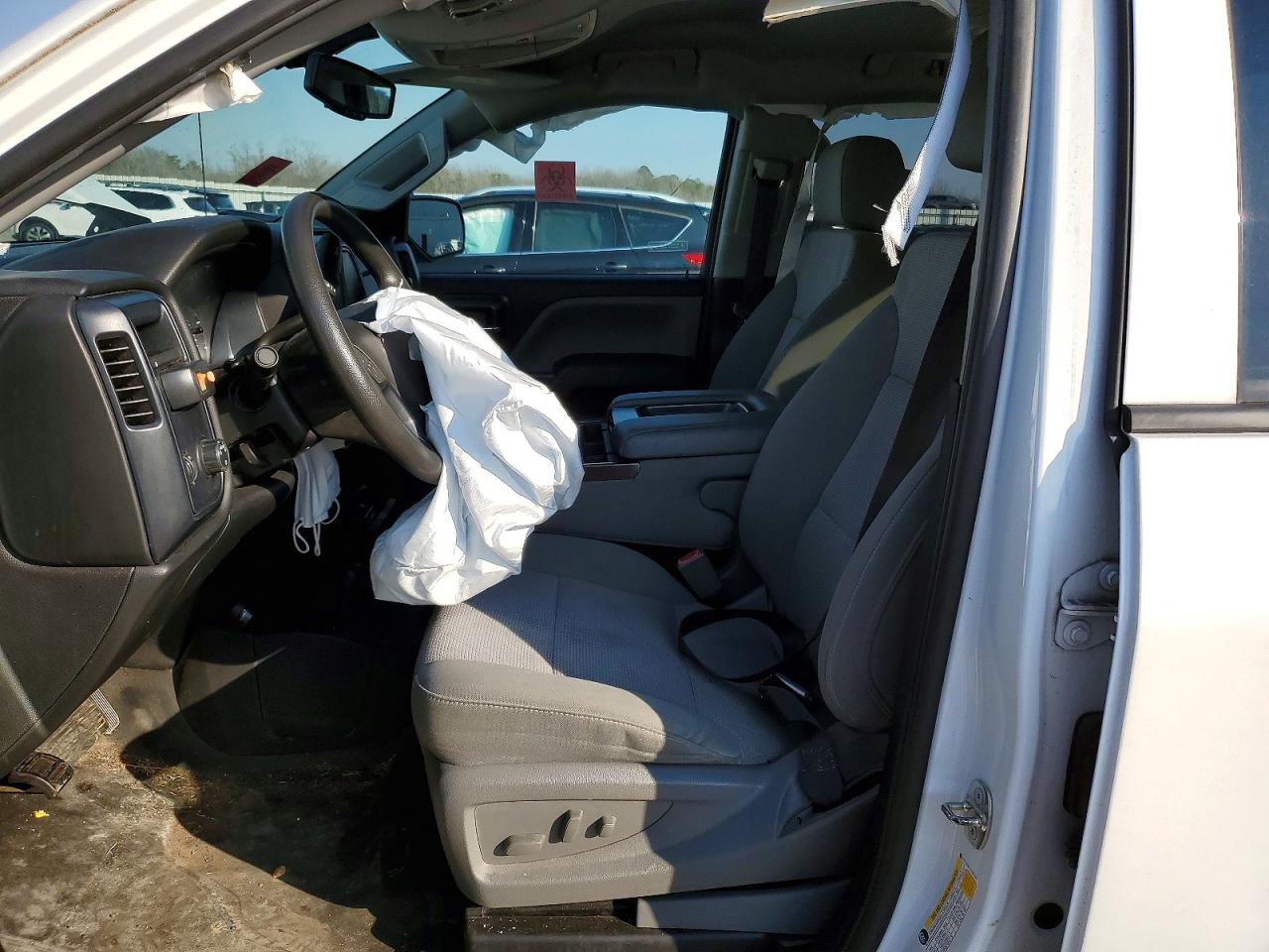 2018 CHEVROLET SILVERADO K1500 photo 13
