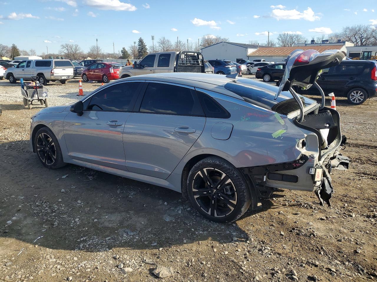 2023 KIA K5 GT-LINE photo 2