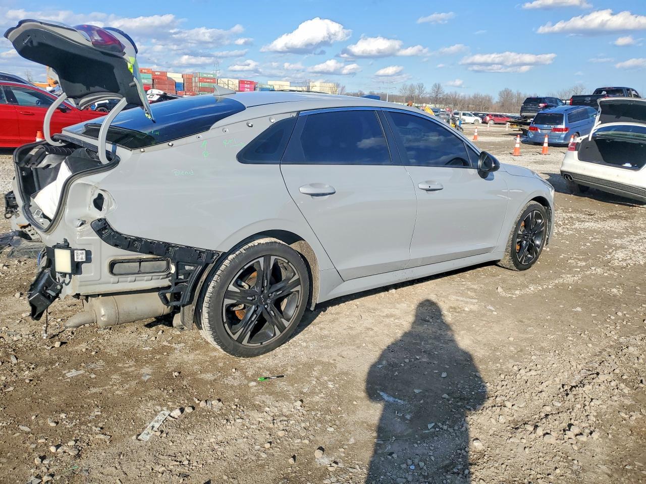 2023 KIA K5 GT-LINE photo 3