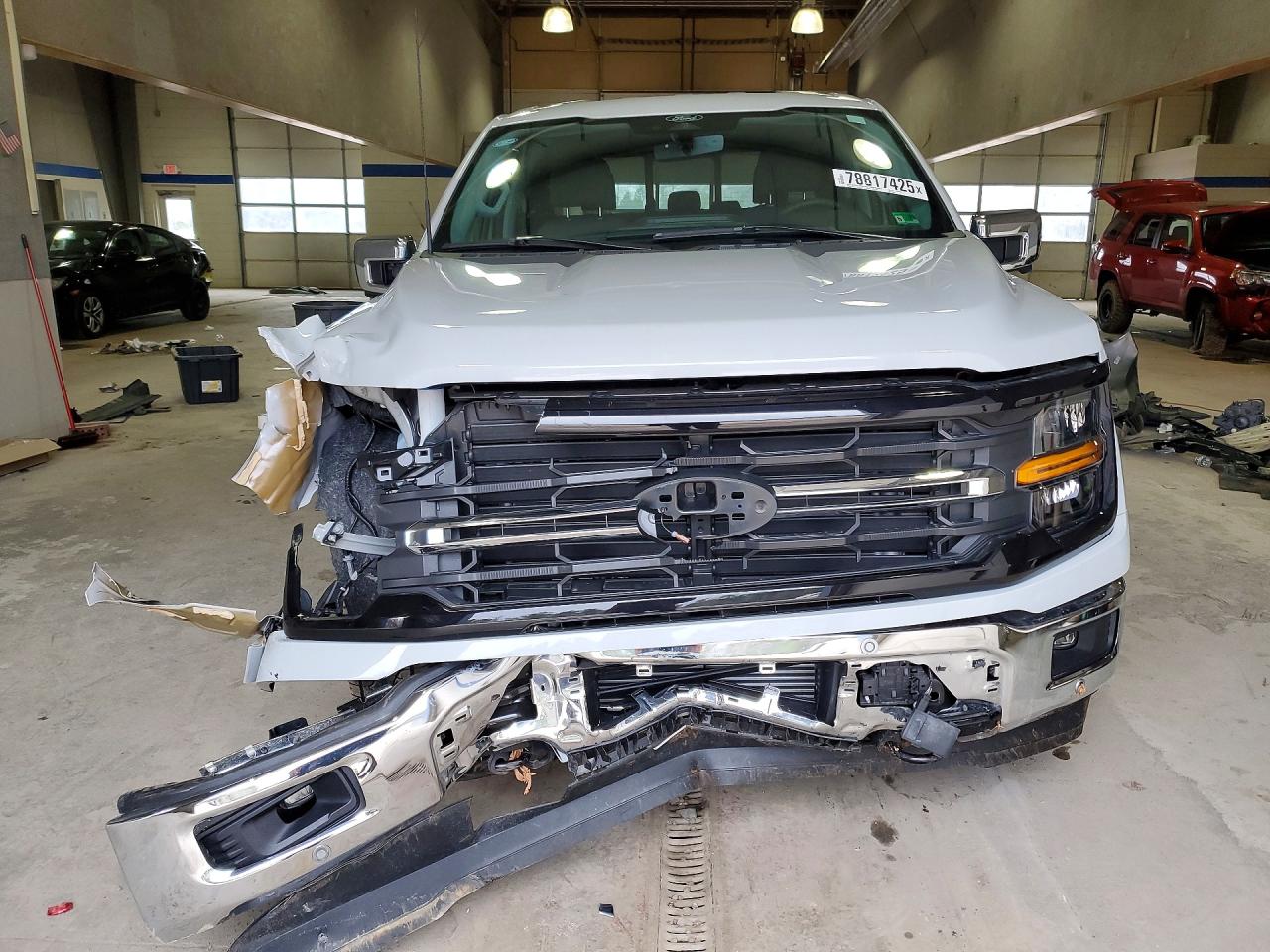 2024 FORD F150 XLT photo 13