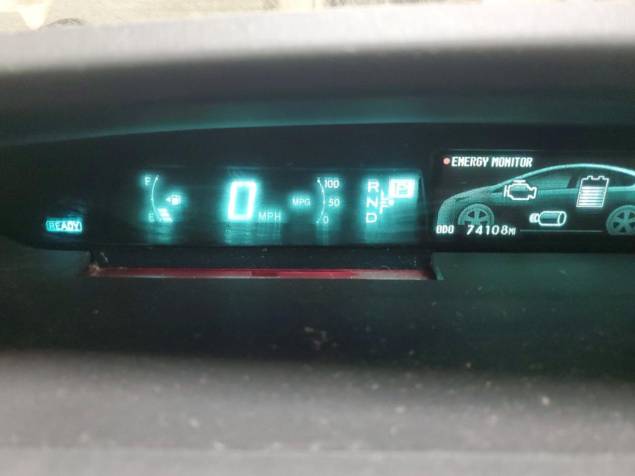 2014 TOYOTA PRIUS THREE photo 25