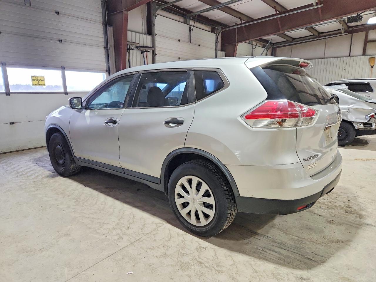 2016 NISSAN ROGUE S photo 2