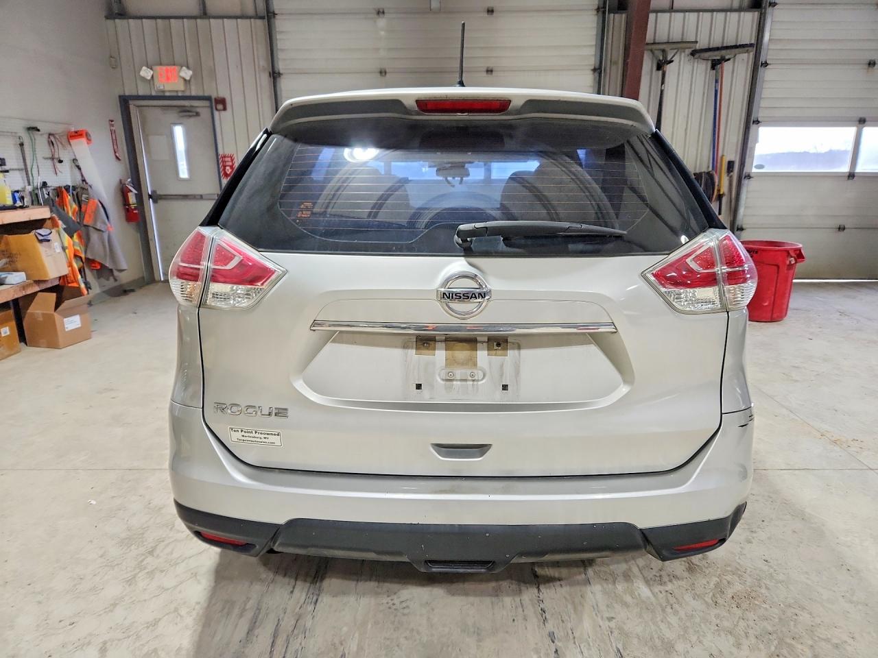 2016 NISSAN ROGUE S photo 6