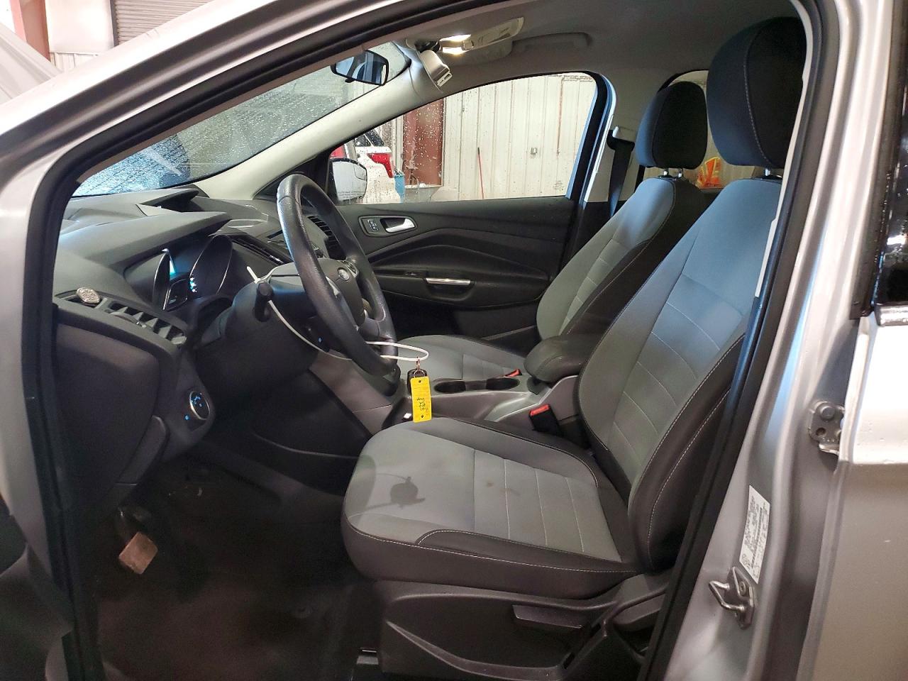 2016 FORD ESCAPE SE photo 13