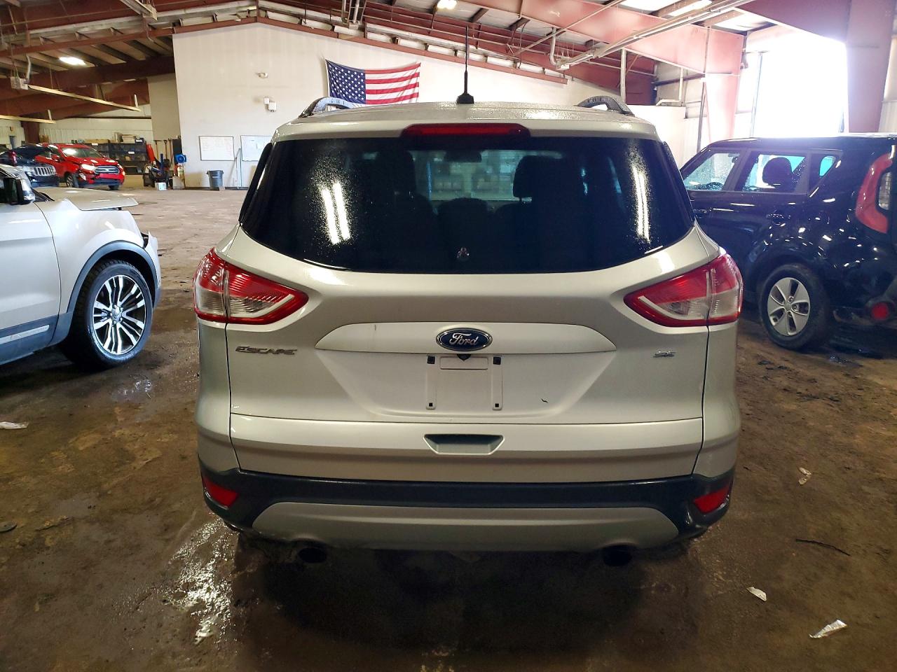 2016 FORD ESCAPE SE photo 11