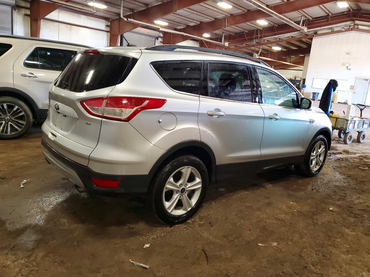 2016 FORD ESCAPE SE photo 5
