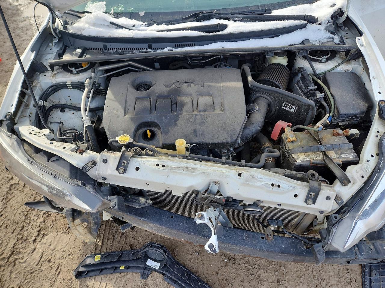 2015 TOYOTA COROLLA LE photo 11