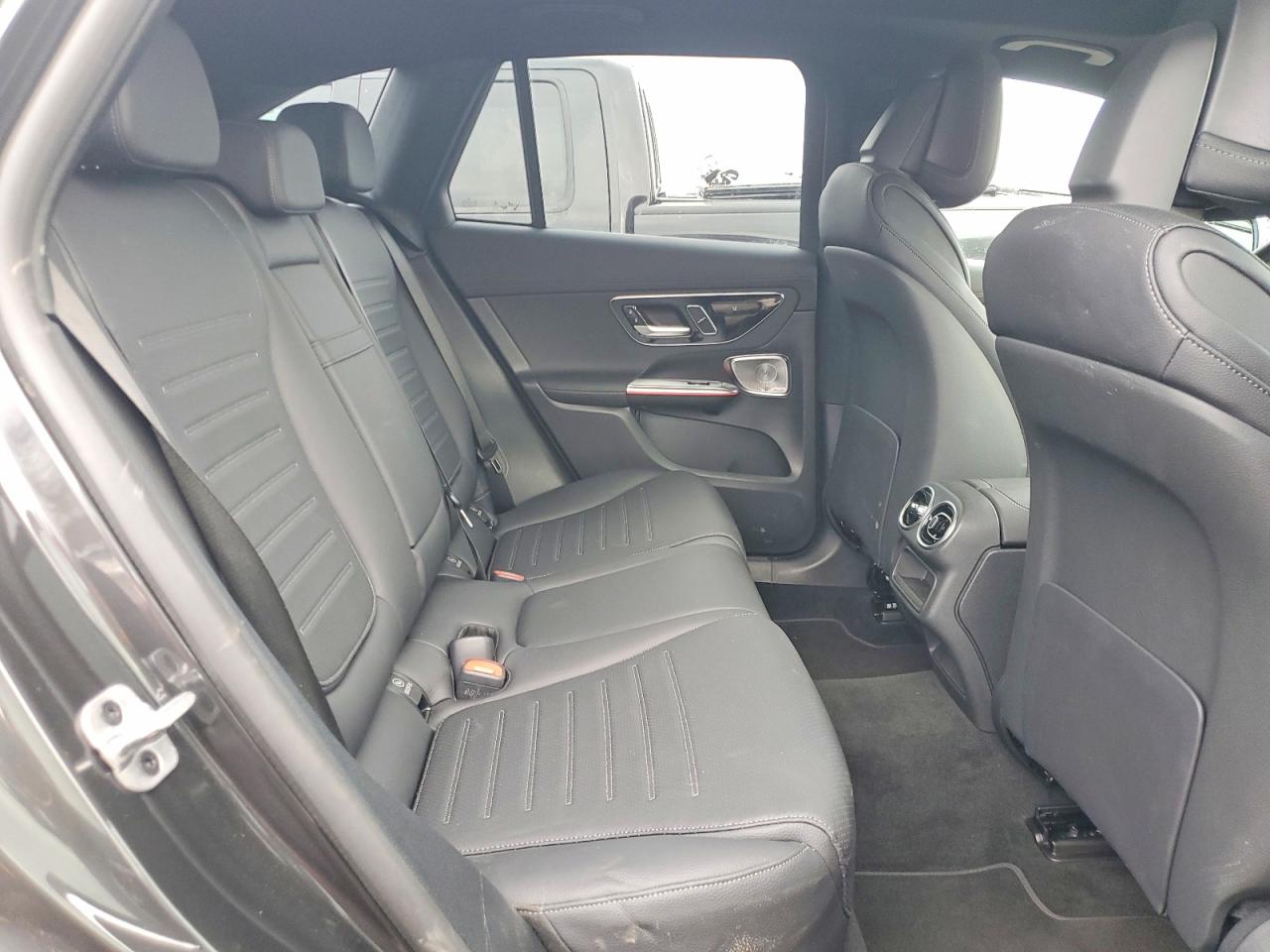 2025 MERCEDES-BENZ GLC 300 4MATIC photo 31