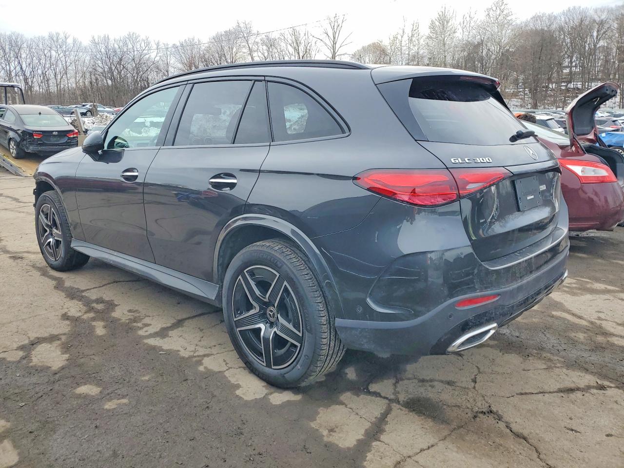 2025 MERCEDES-BENZ GLC 300 4MATIC photo 4