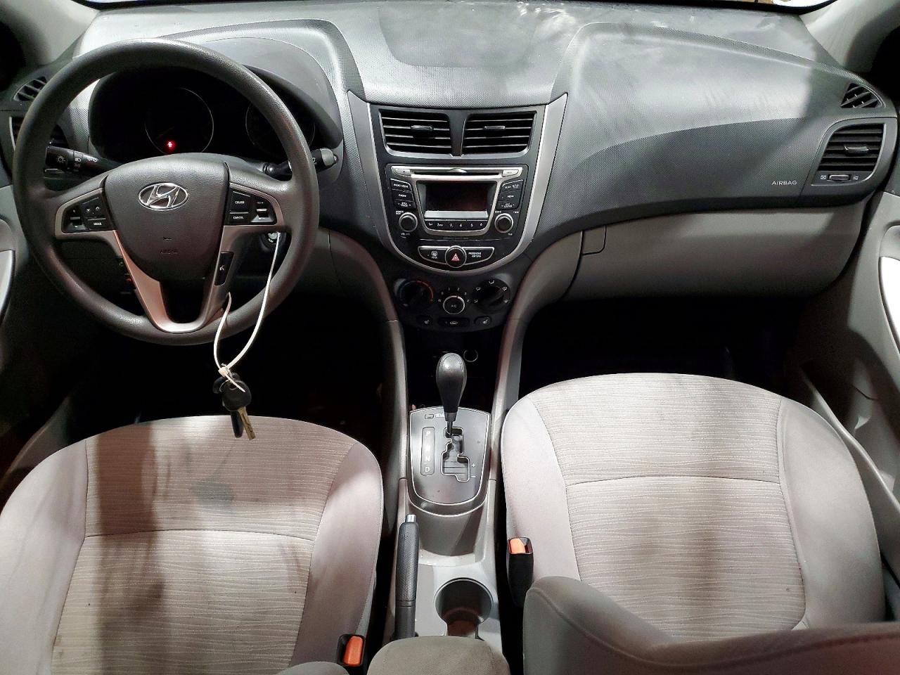 2017 HYUNDAI ACCENT SE photo 8