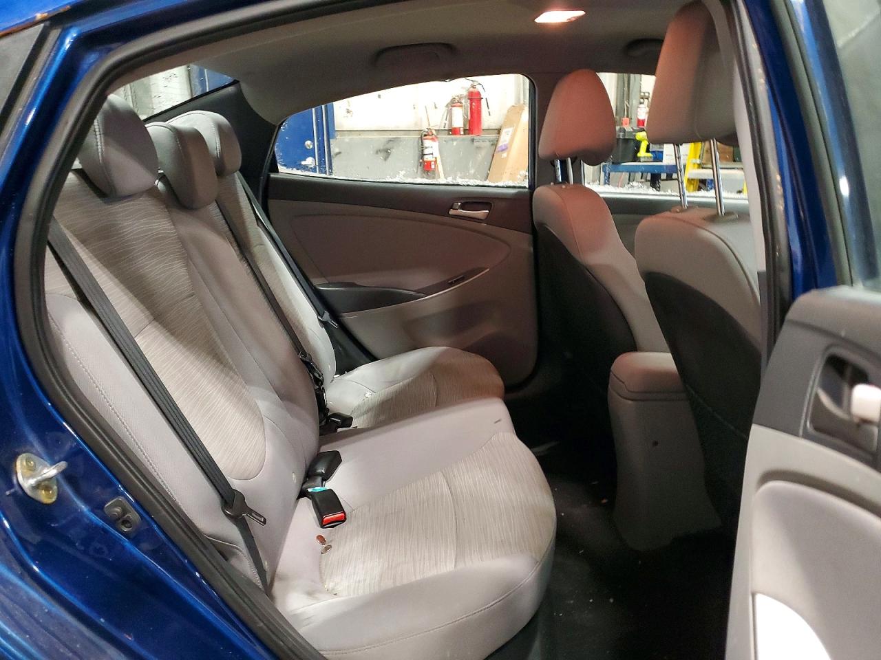 2017 HYUNDAI ACCENT SE photo 10