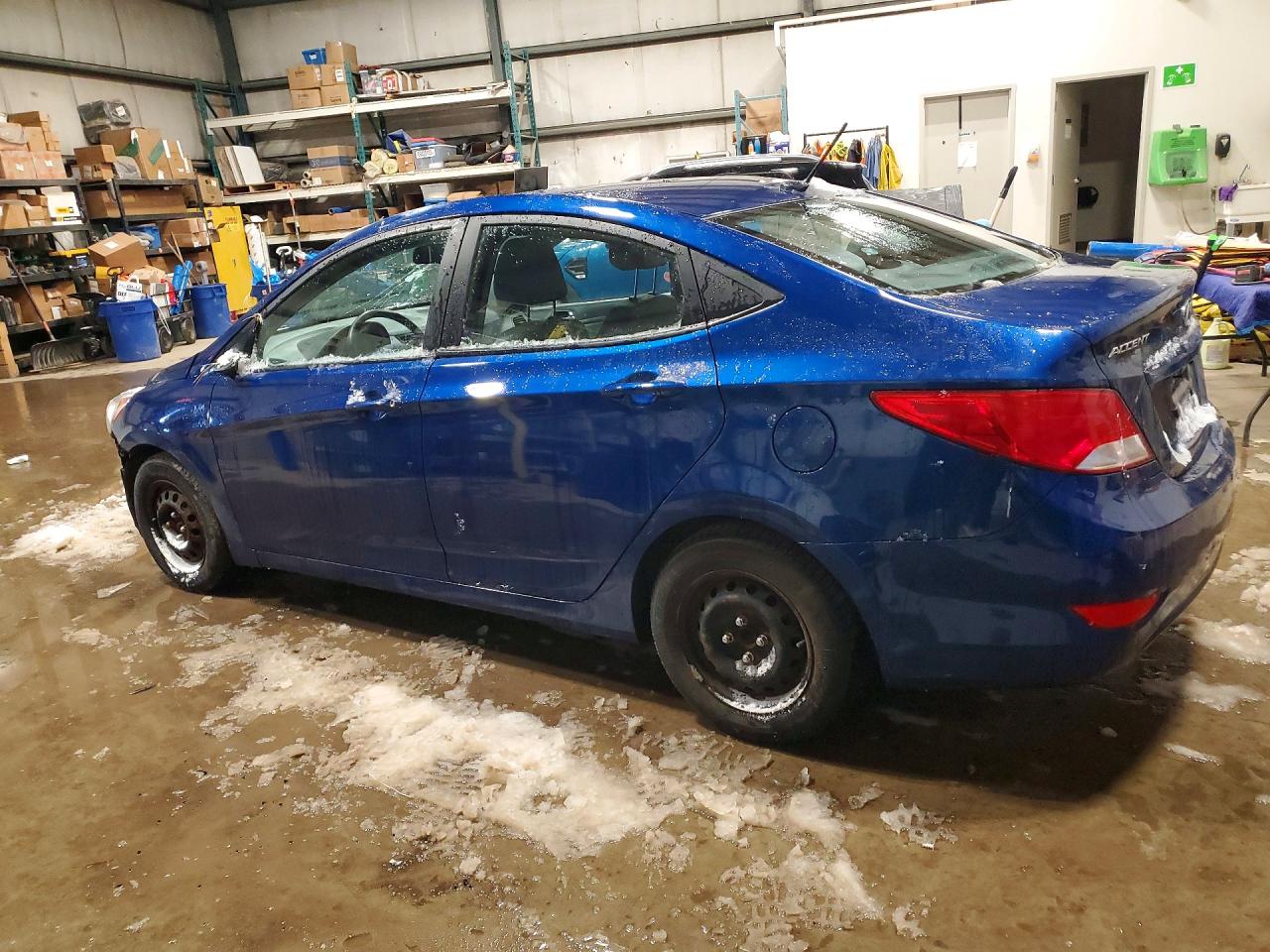 2017 HYUNDAI ACCENT SE photo 2