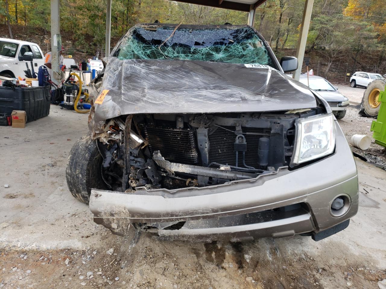 2006 NISSAN PATHFINDER LE photo 5