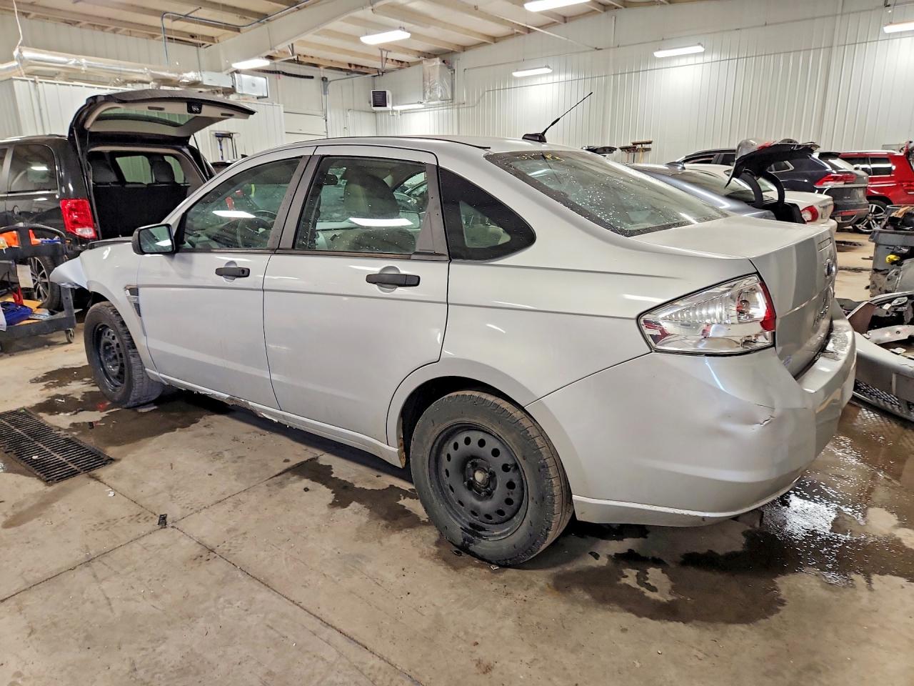 2008 FORD FOCUS SE photo 2