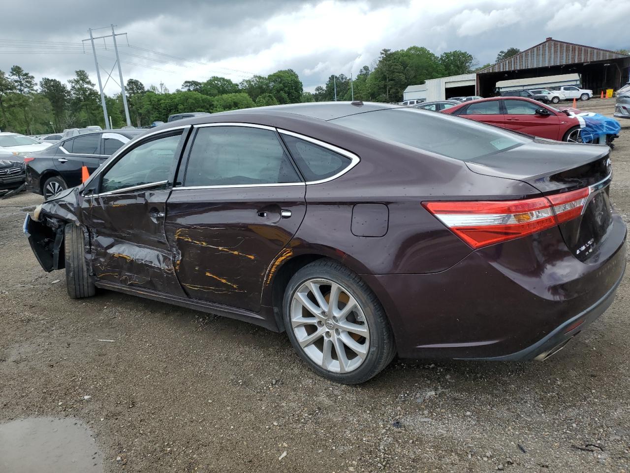 2013 TOYT AVALON photo 3