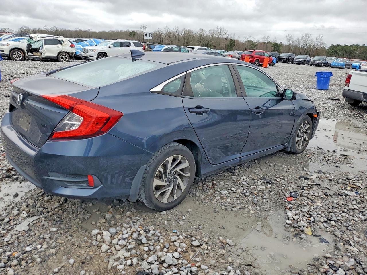 2017 HONDA CIVIC EX photo 5