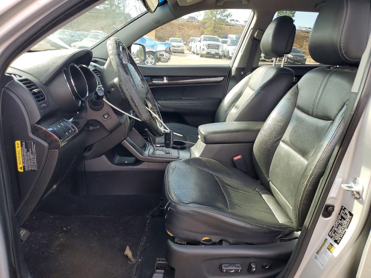 2012 KIA SORENTO SX photo 13