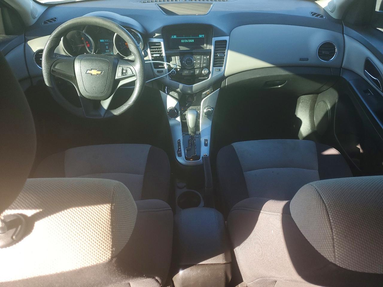 2014 CHEVROLET CRUZE LS photo 15
