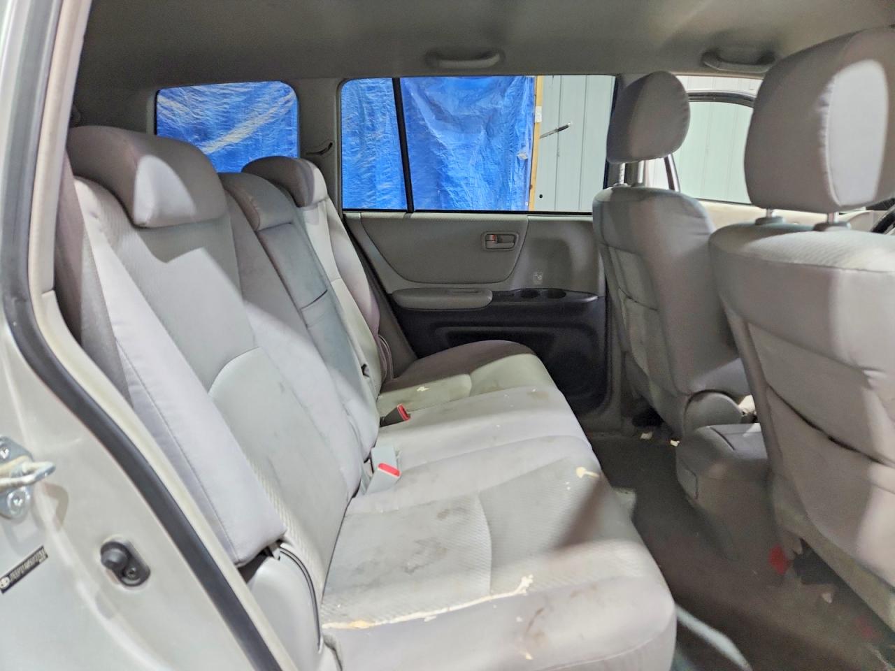 2005 TOYOTA HIGHLANDER BASE photo 21
