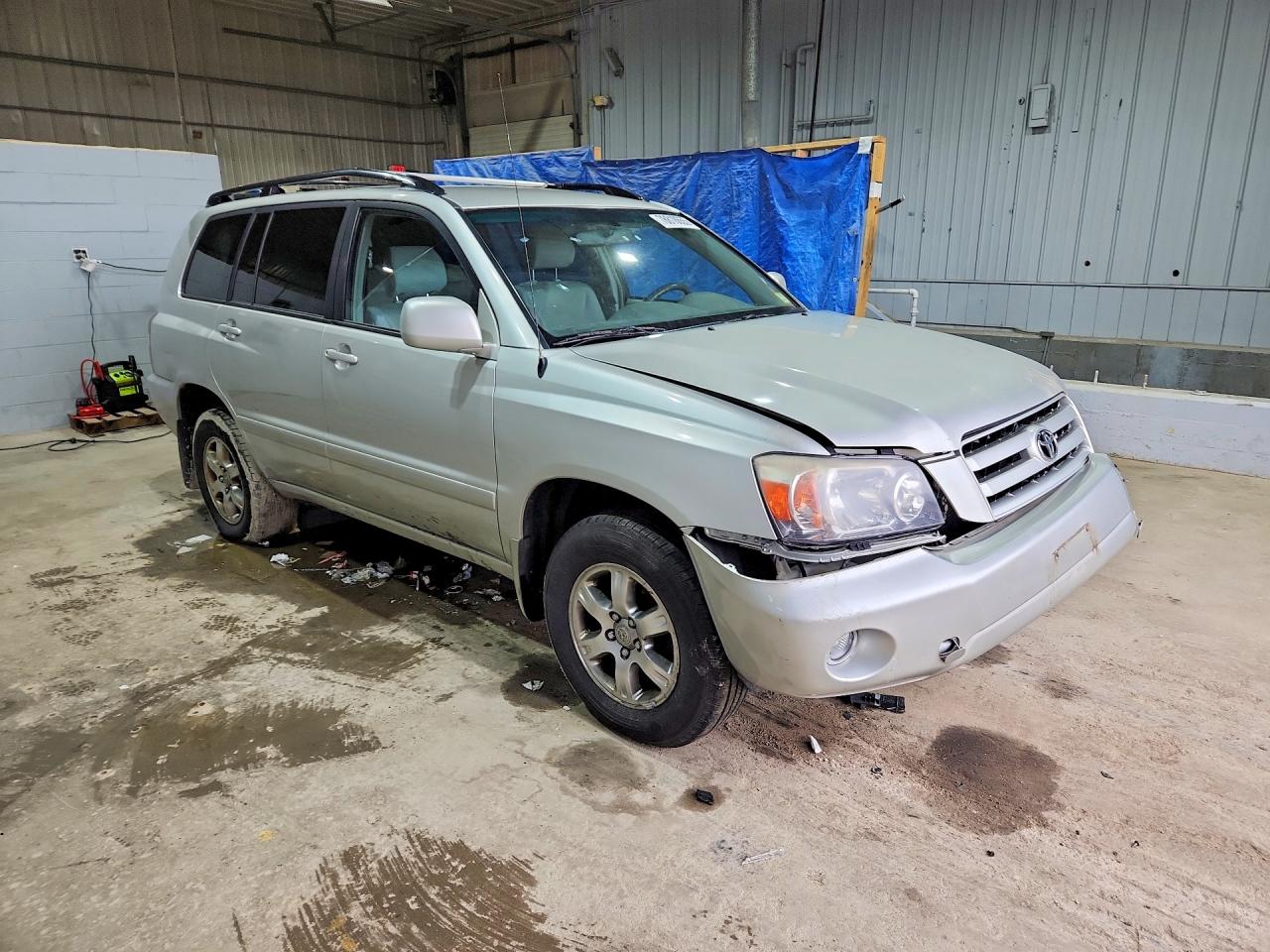 2005 TOYOTA HIGHLANDER BASE photo 7