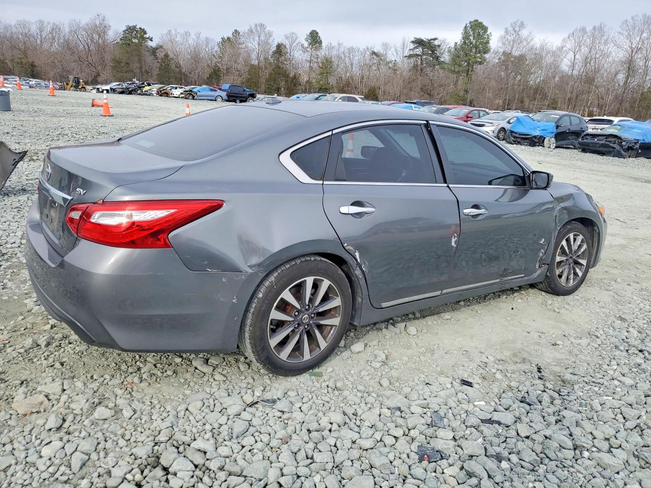2017 NISSAN ALTIMA 2.5 SV photo 3