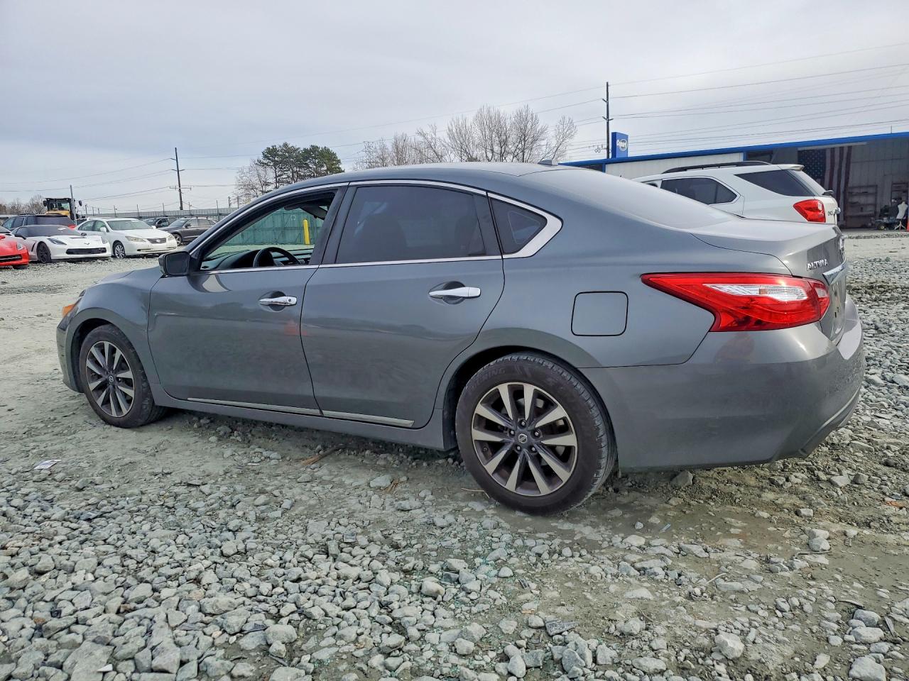 2017 NISSAN ALTIMA 2.5 SV photo 2