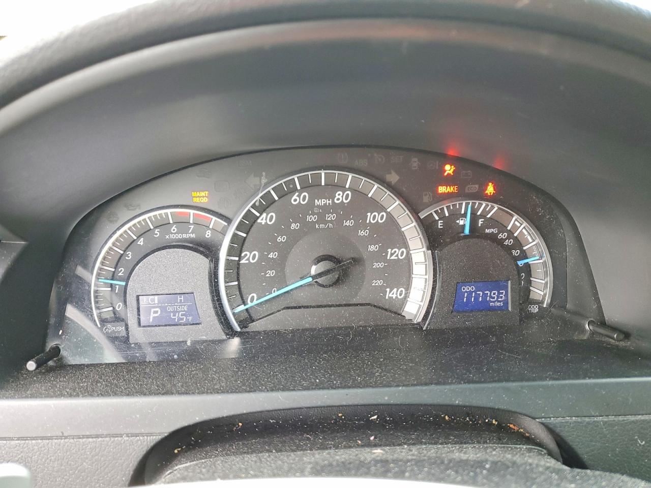 2014 TOYOTA CAMRY SE photo 25