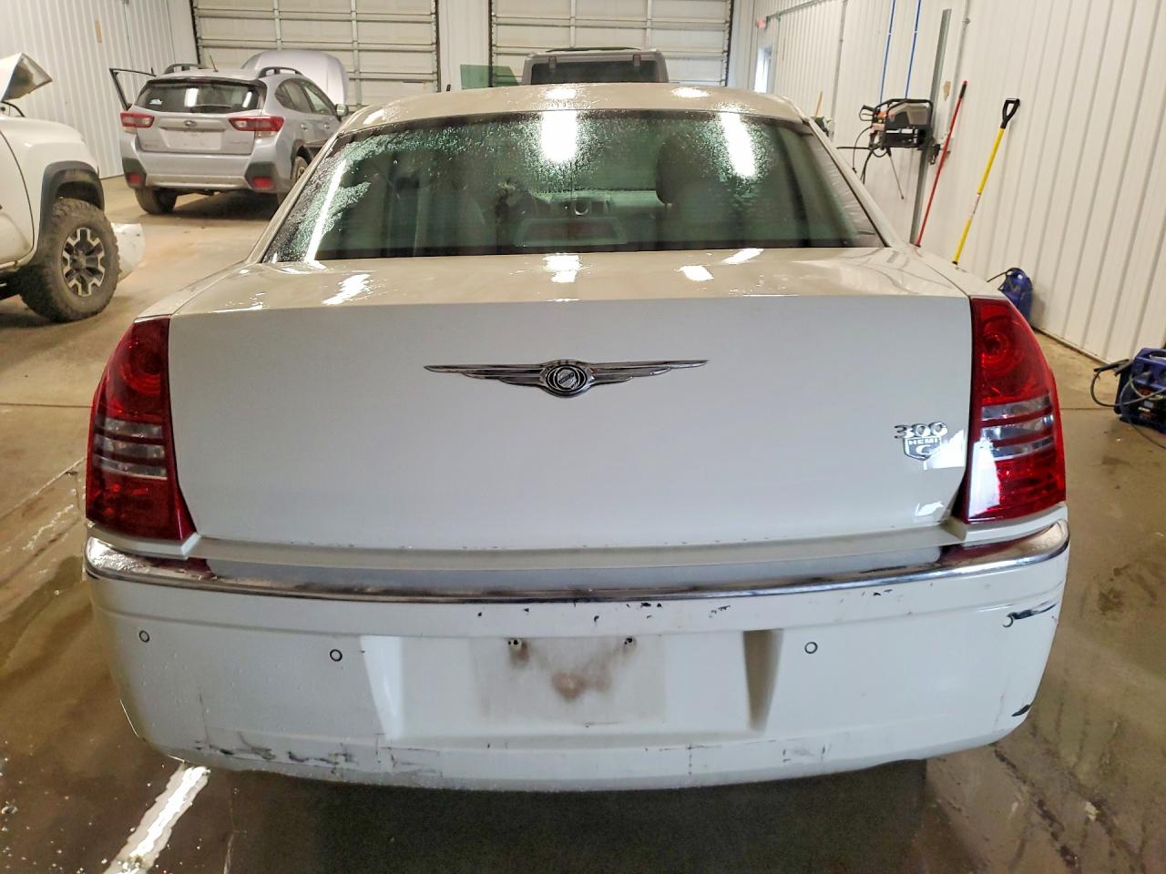 2005 CHRYSLER 300C photo 6
