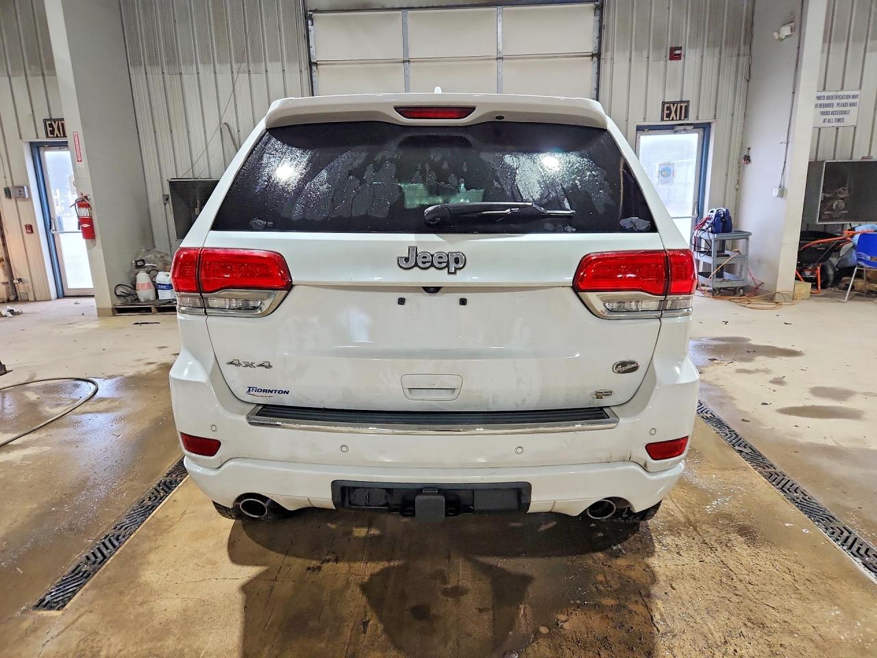 2018 JEEP GRAND CHEROKEE OVERLAND photo 11