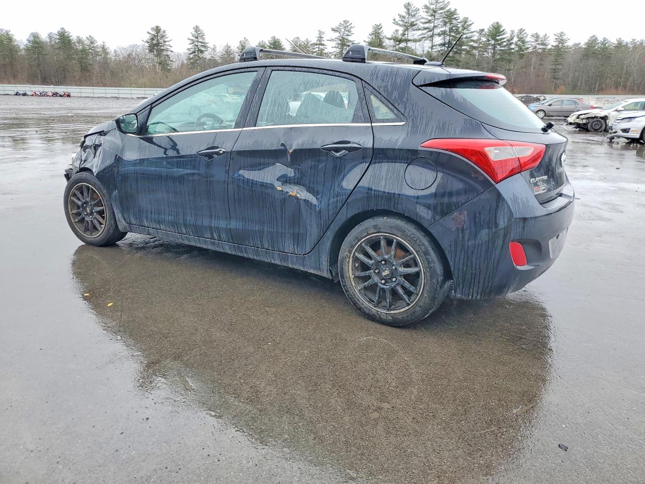 2016 HYUNDAI ELANTRA GT BASE photo 2