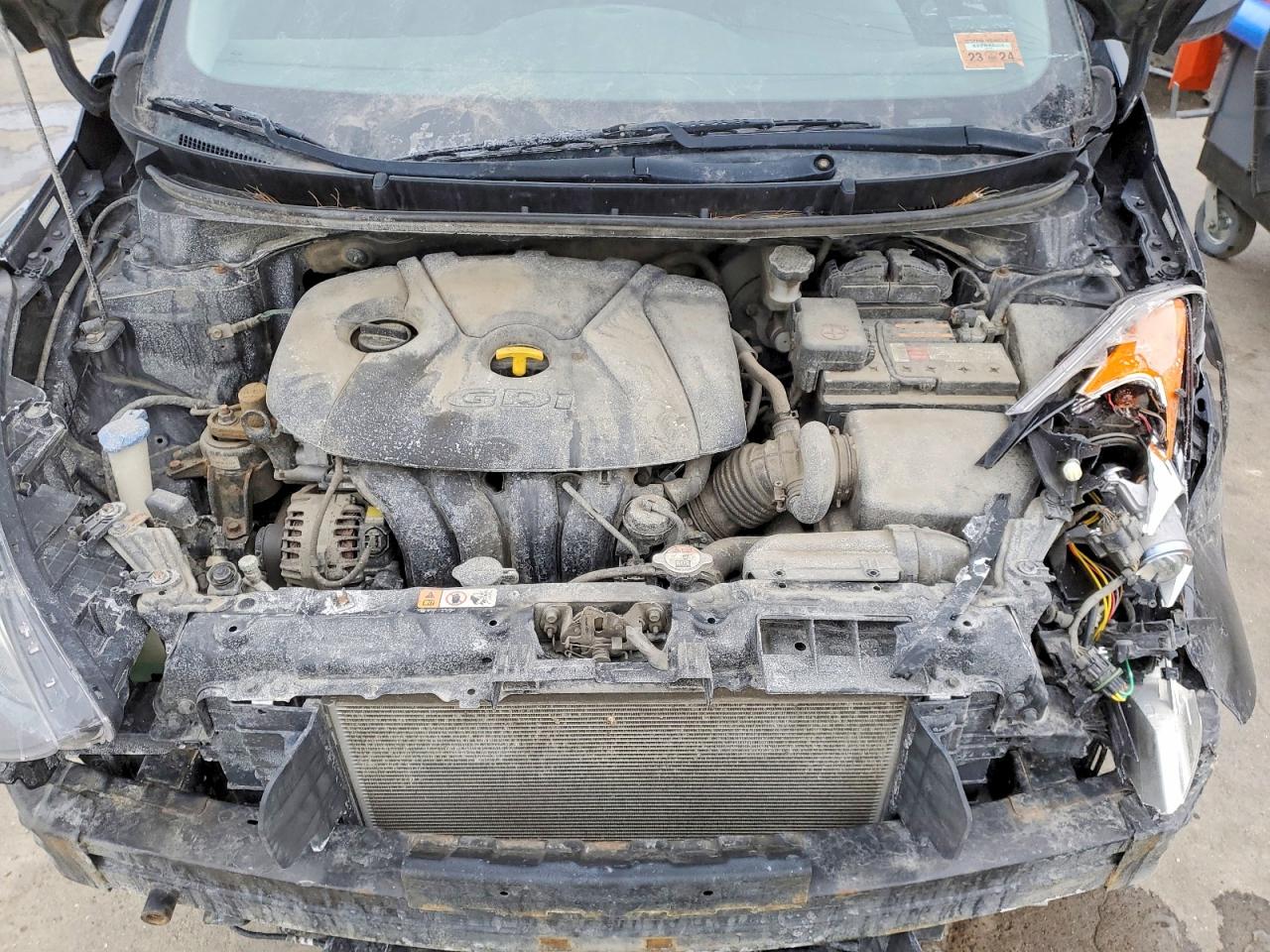 2016 HYUNDAI ELANTRA GT BASE photo 11