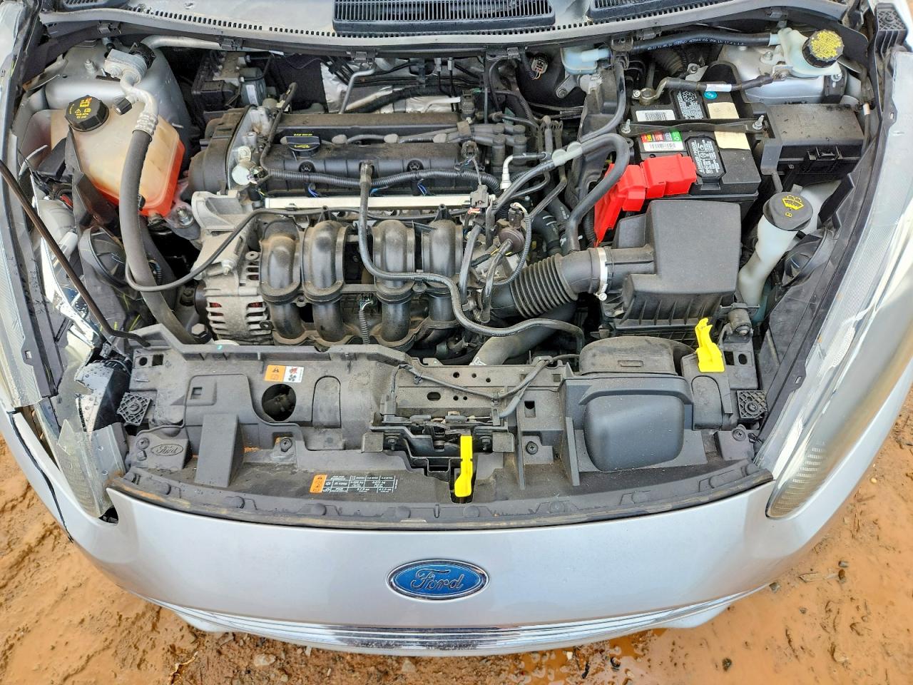 2016 FORD FIESTA SE photo 11