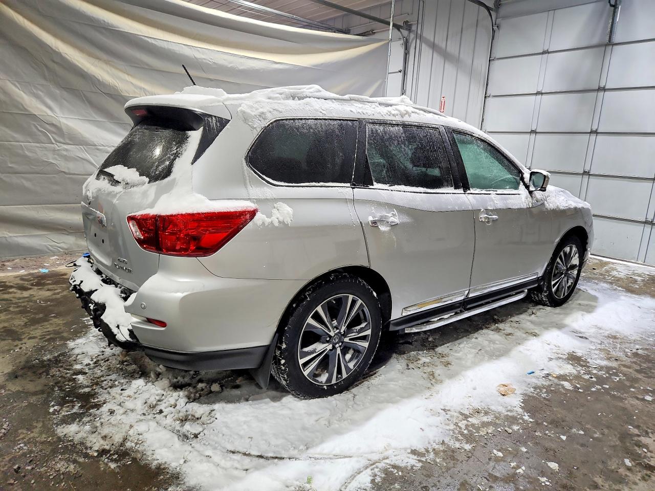 2017 NISSAN PATHFINDER PLATINUM photo 3