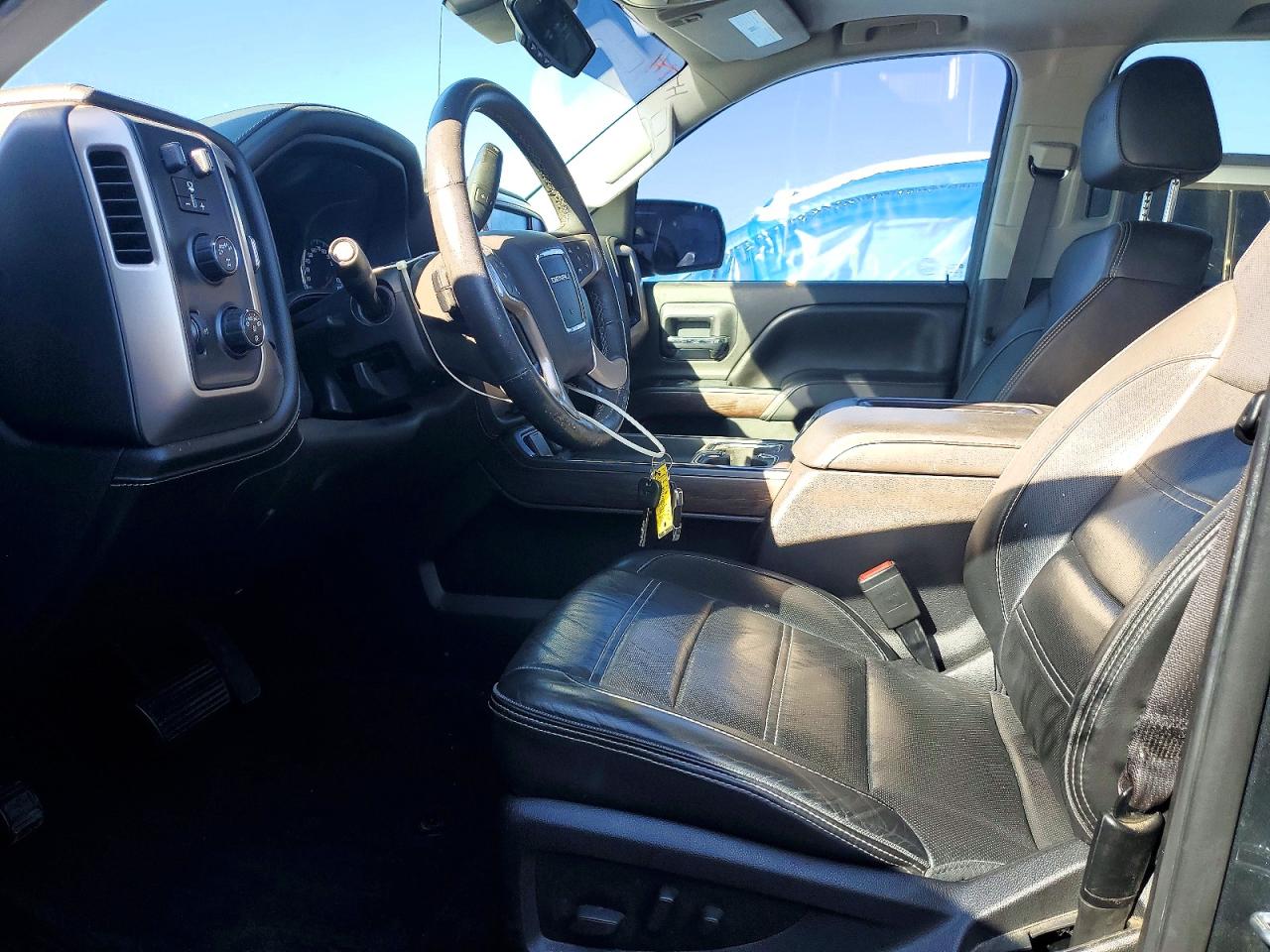 2017 GMC SIERRA K1500 DENALI photo 7