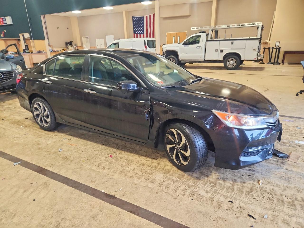 2017 HONDA ACCORD EXL photo 5