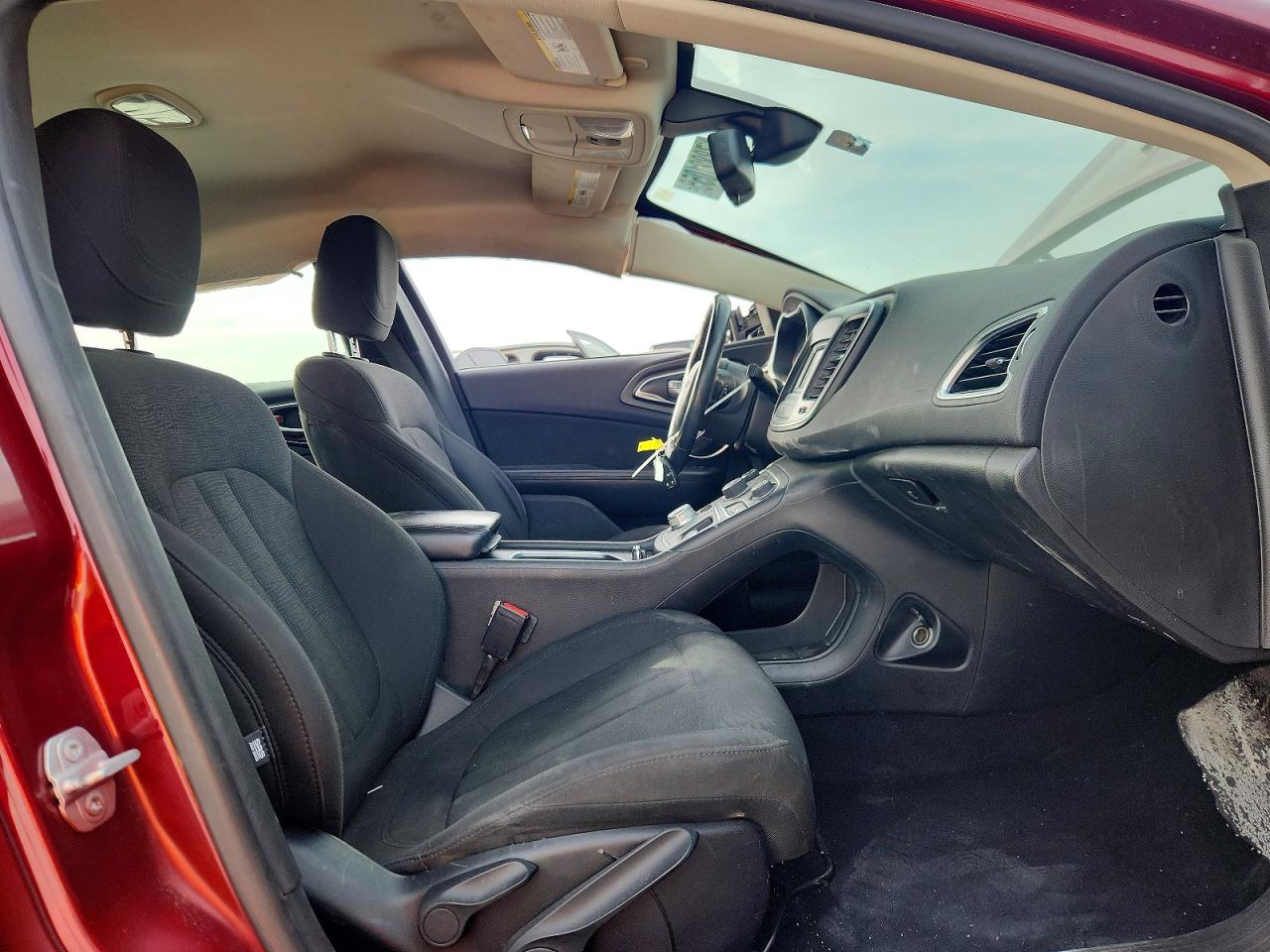 2016 CHRYSLER 200 LIMITED photo 19