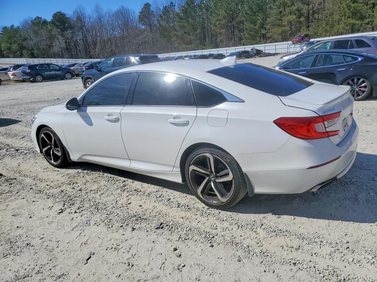 2018 HONDA ACCORD SPORT photo 2