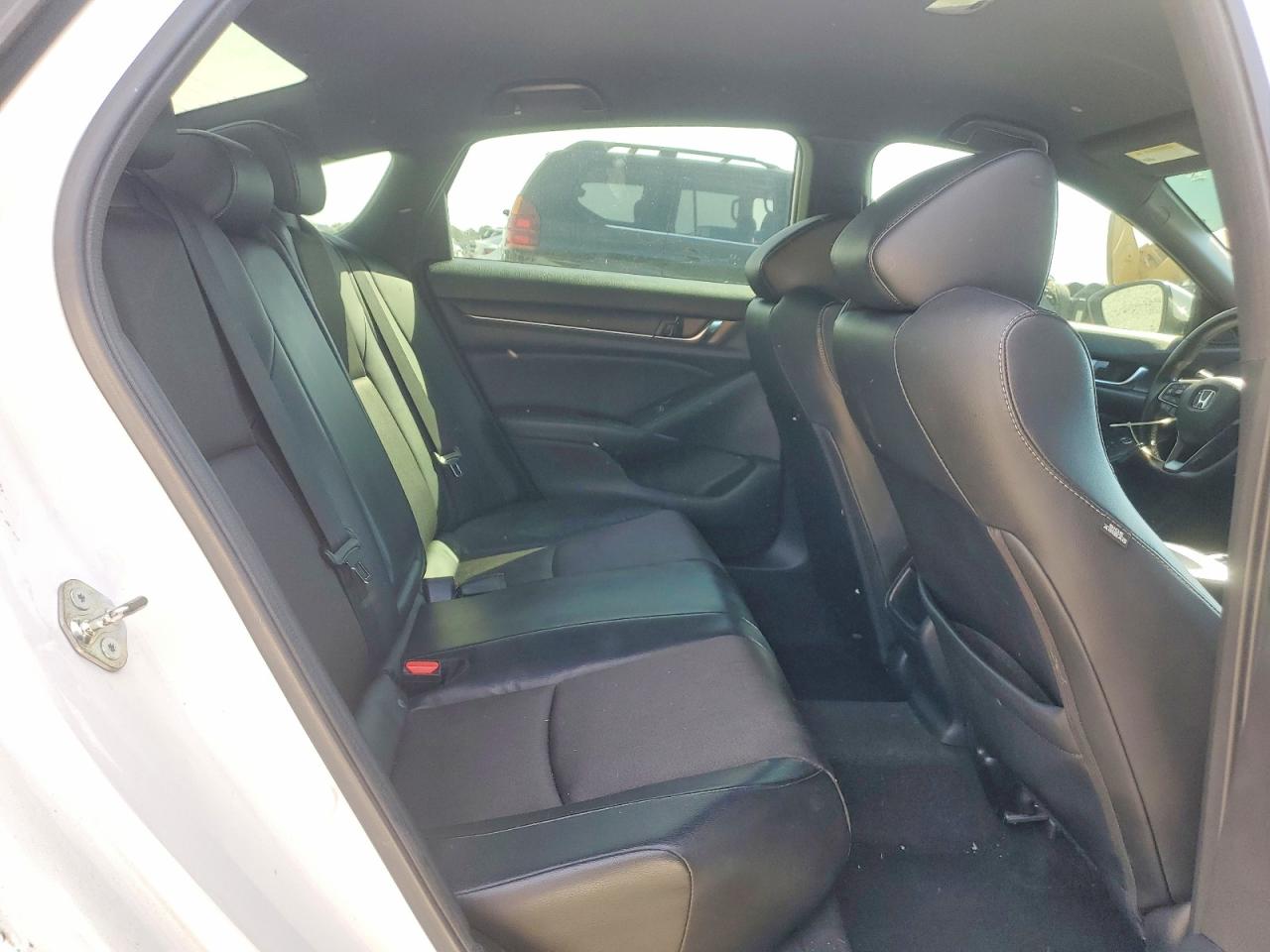 2018 HONDA ACCORD SPORT photo 10
