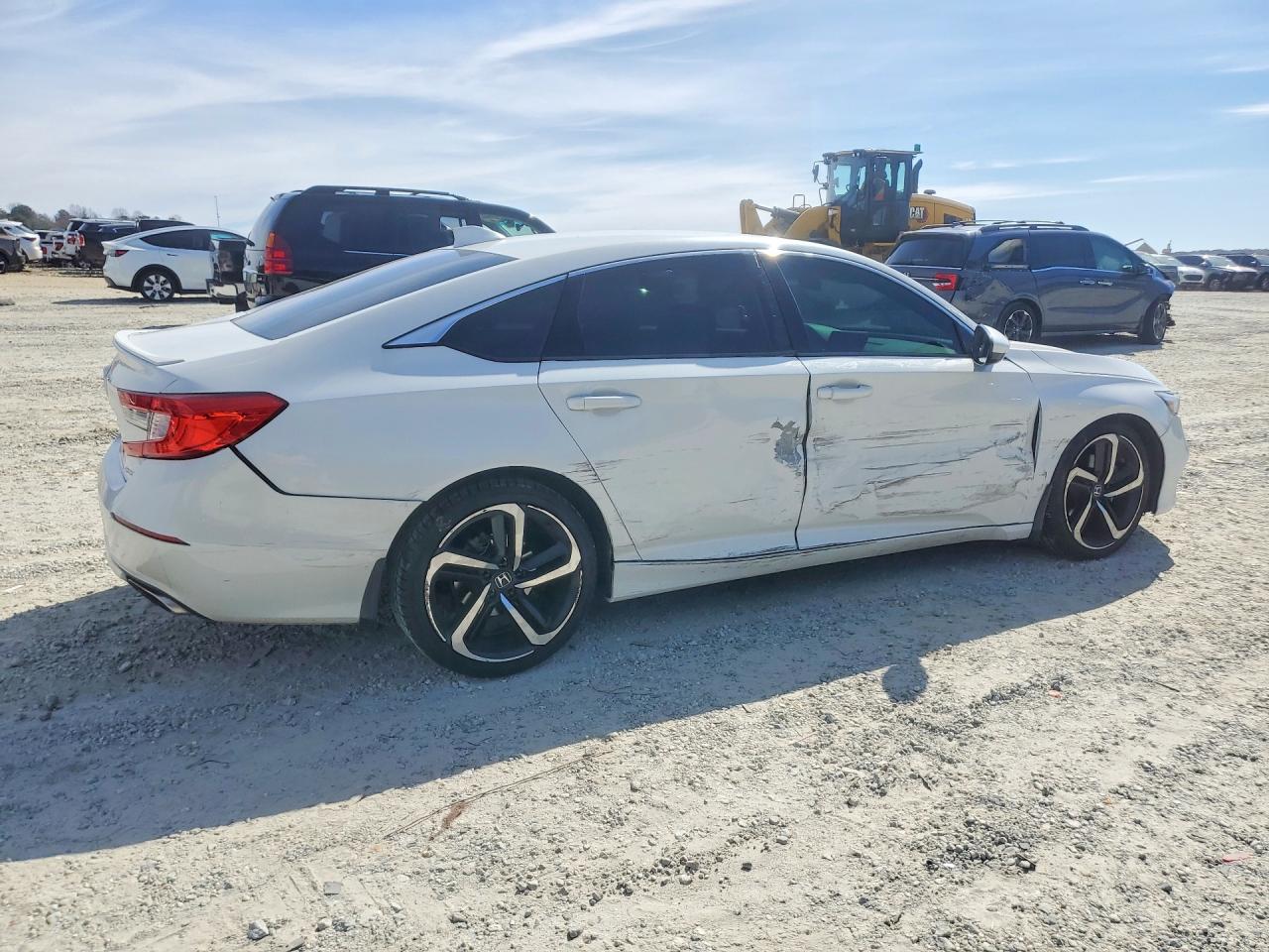 2018 HONDA ACCORD SPORT photo 3