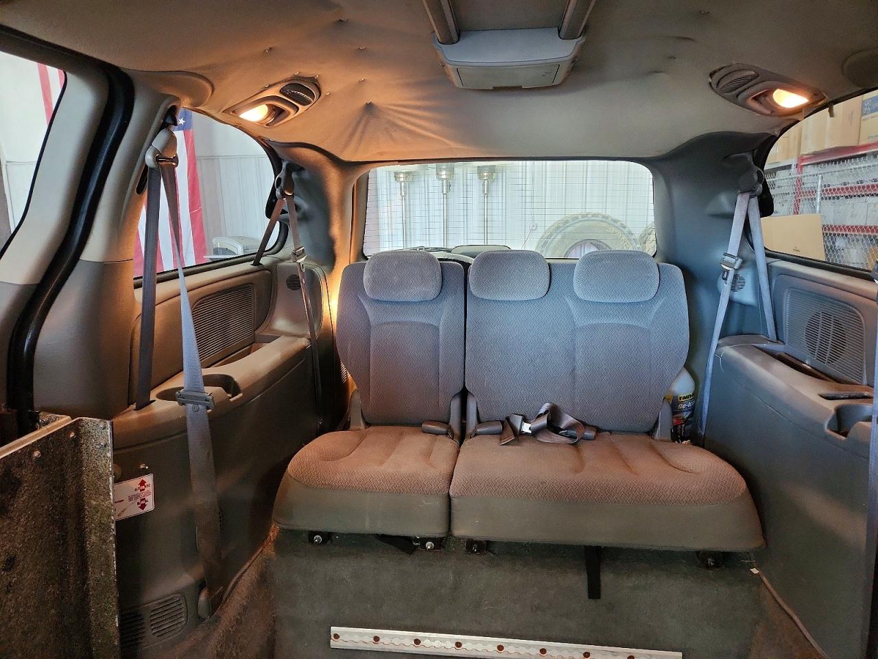 2006 CHRYSLER TOWN & COUNTRY TOURING photo 10