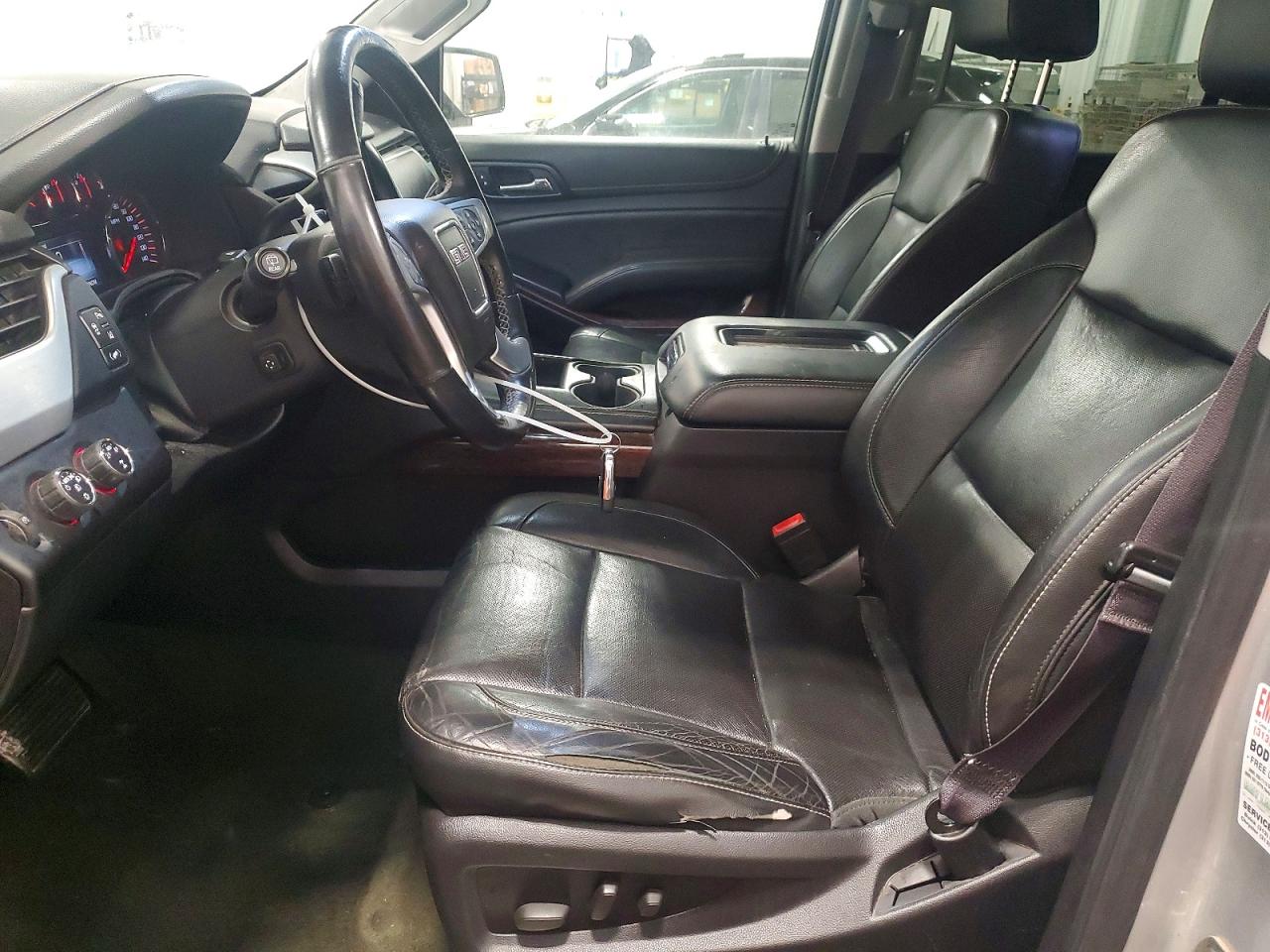 2015 GMC YUKON XL K1500 SLT photo 7