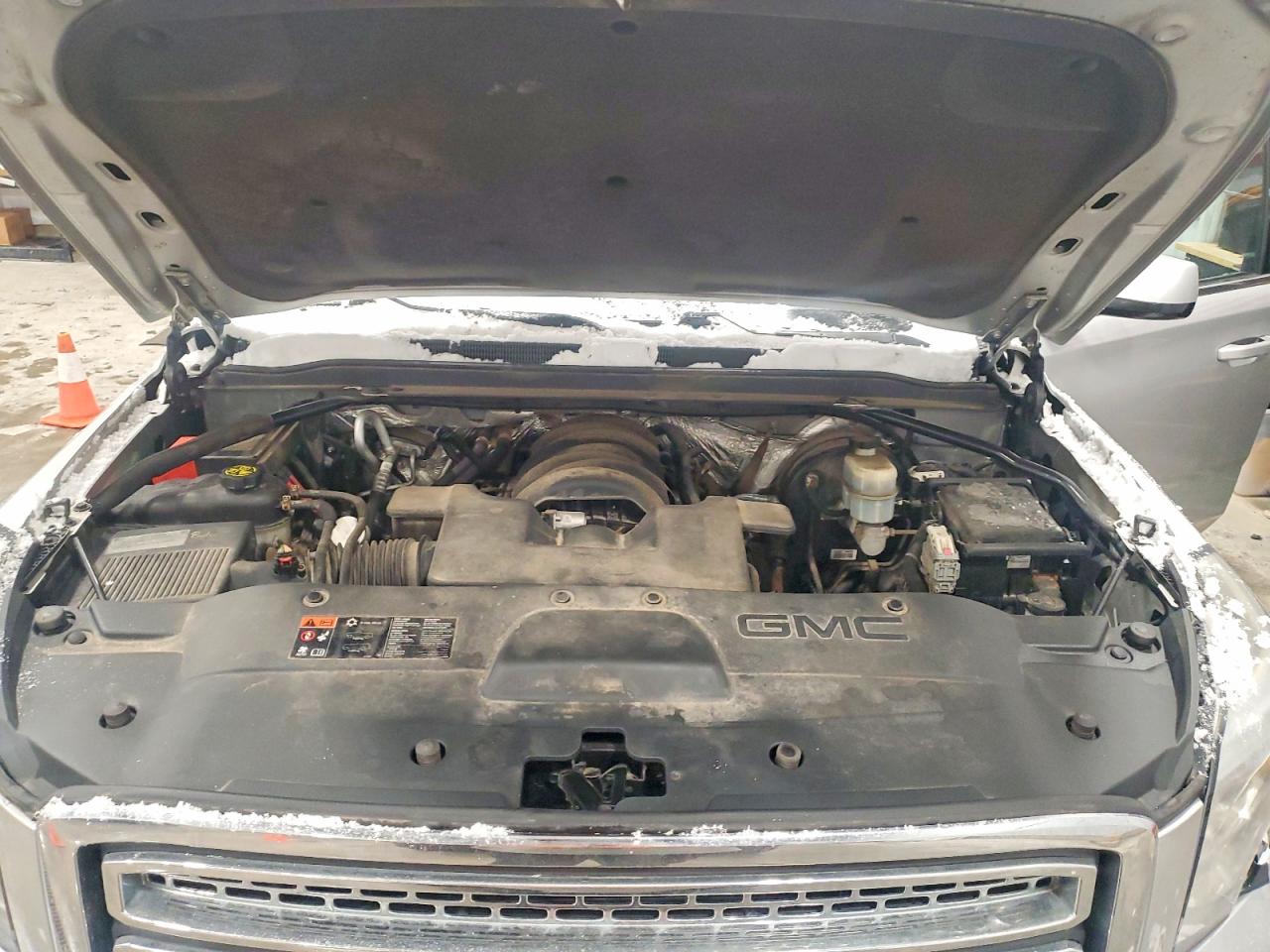 2015 GMC YUKON XL K1500 SLT photo 12