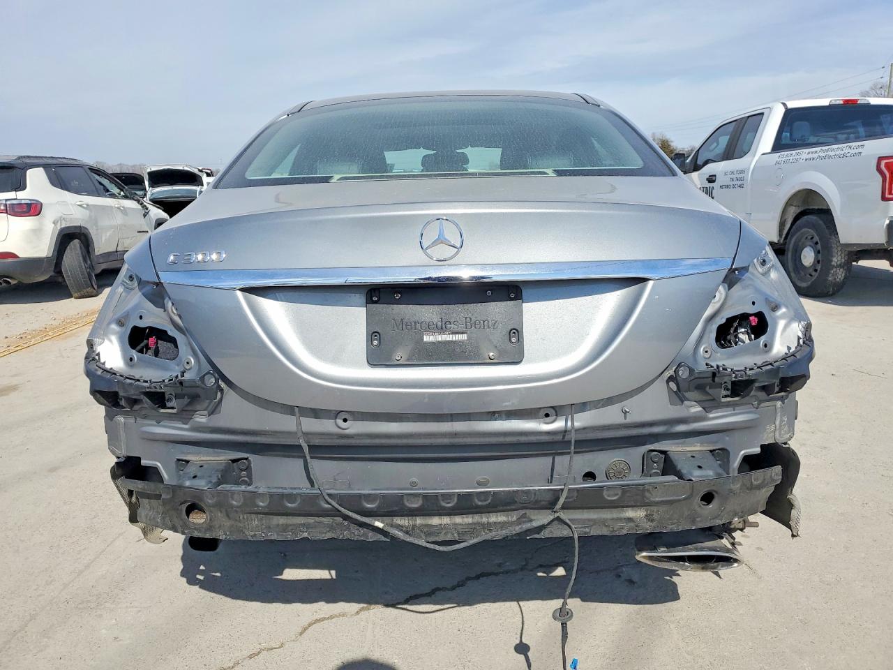 2015 MERCEDES-BENZ C 300 photo 11