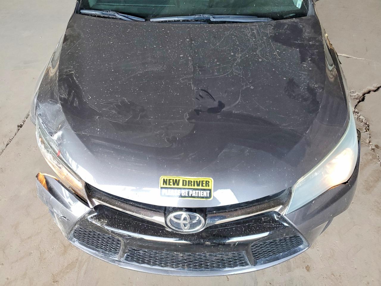 2015 TOYOTA CAMRY SE photo 21
