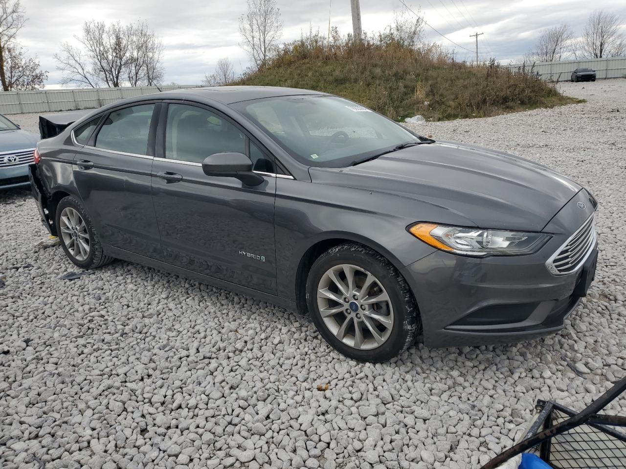 2017 FORD FUSION SE HYBRID photo 4