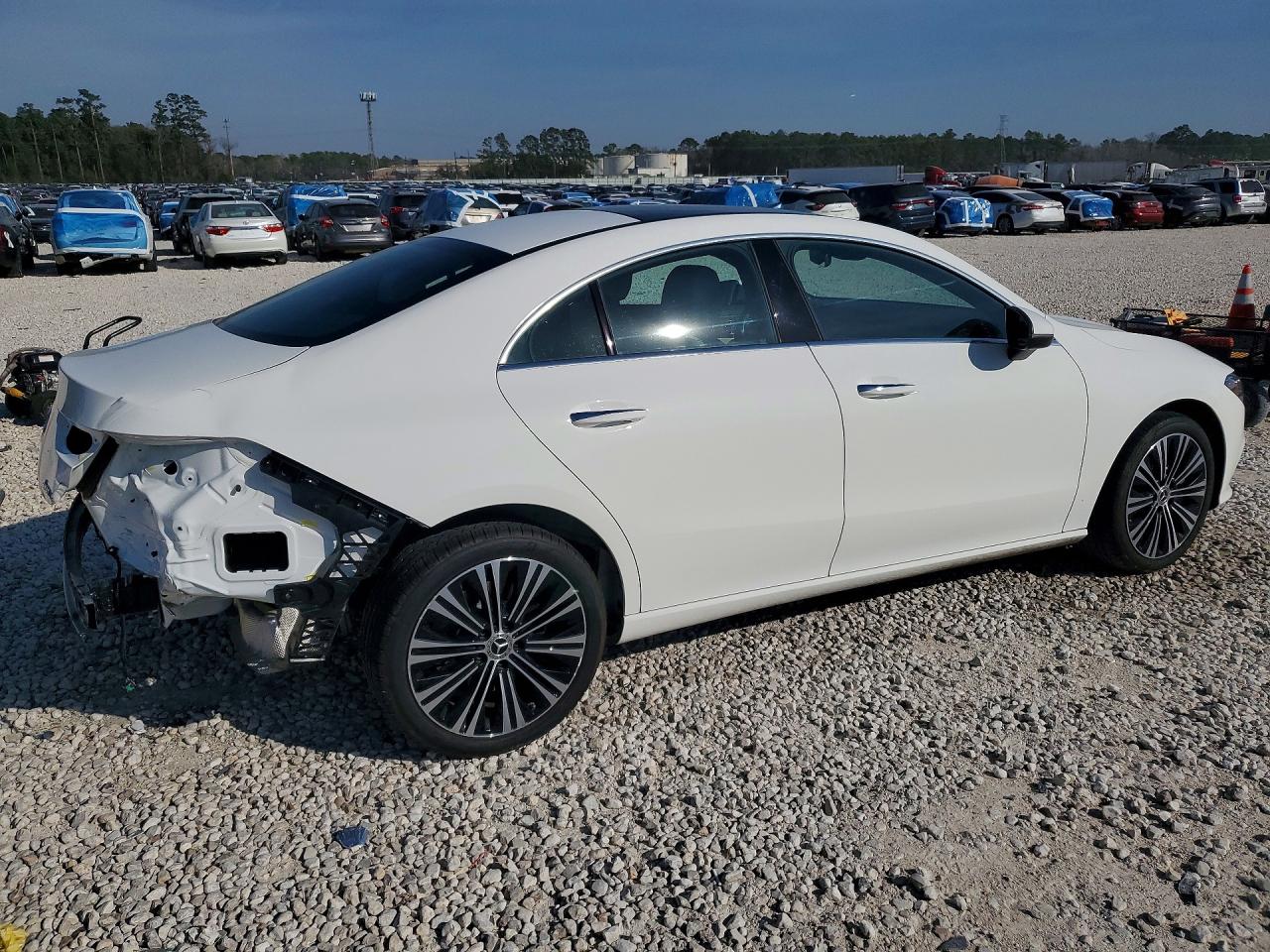 2023 MERCEDES-BENZ CLA 250 4MATIC photo 3