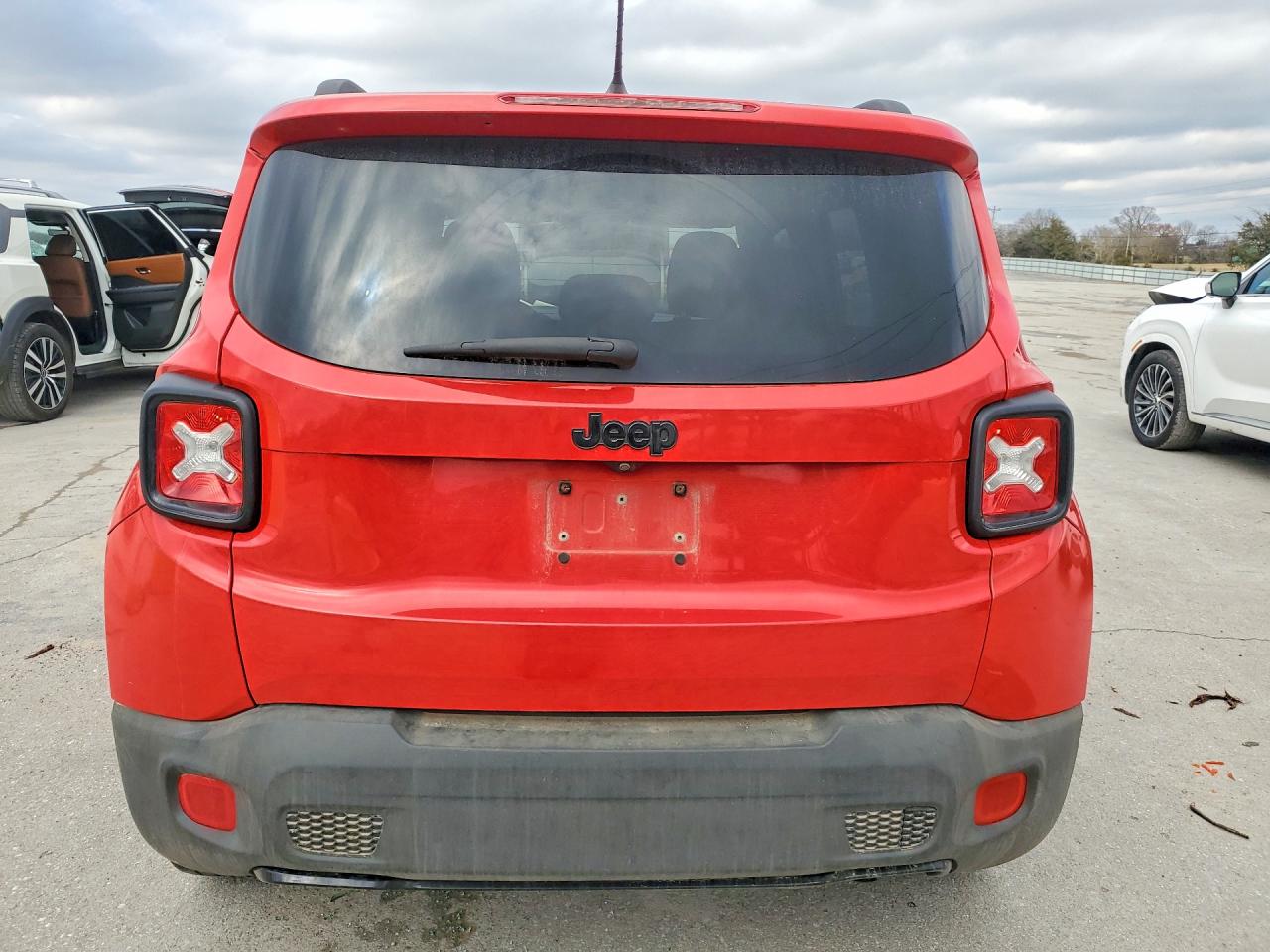 2017 JEEP RENEGADE LATITUDE photo 6